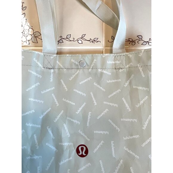 Lululemon 100% Recycled Polypropylene Reusable Shopping Tote w/ Red Logo 12.5x15 - Picture 3 of 4